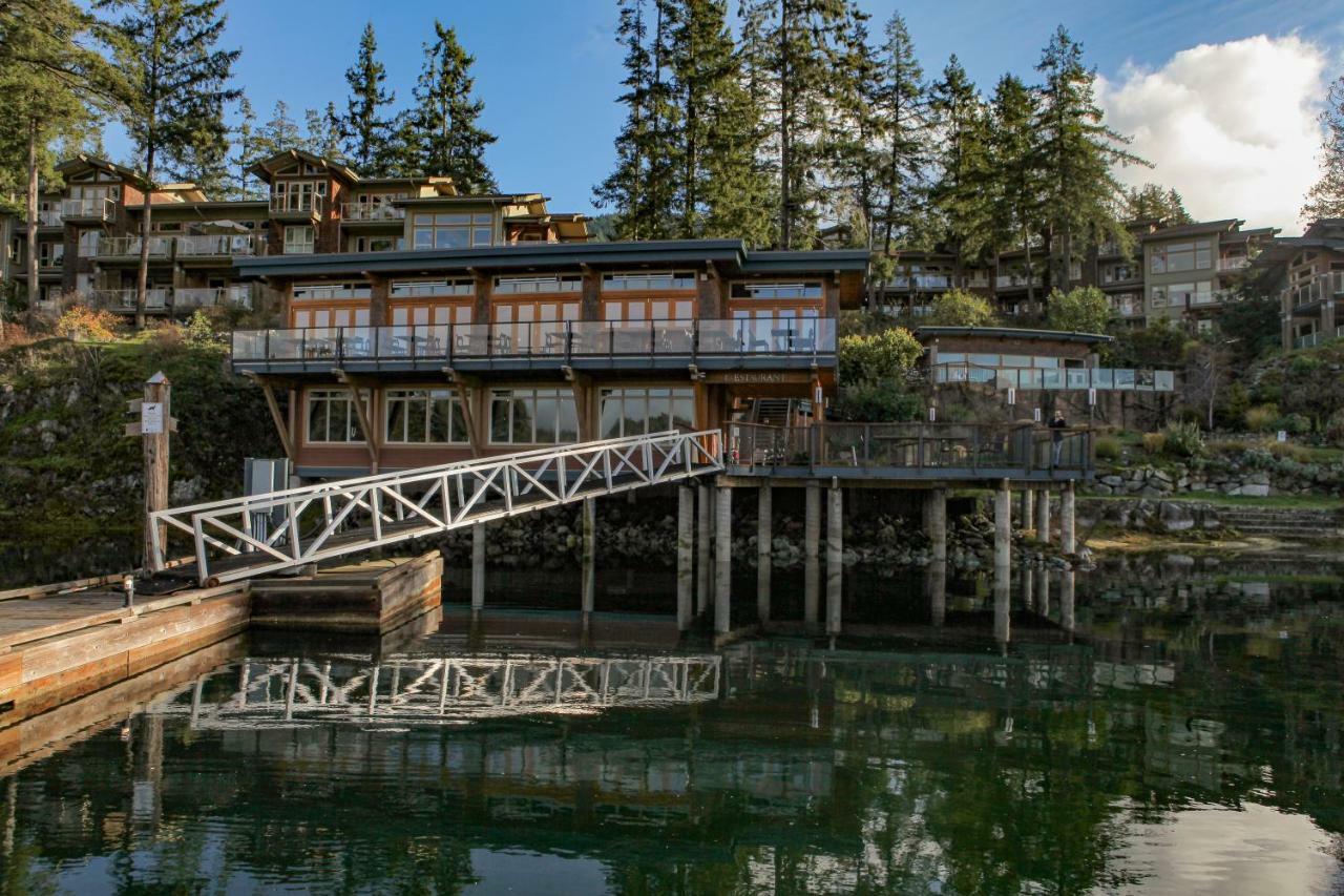 Painted Boat Resort Spa And Marina Madeira Park Exterior foto